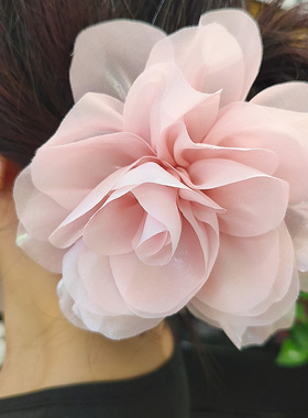 韩国东大门炫光黄色抓夹女度假风立体珠光花瓣盘发器鲨鱼齿夹发饰