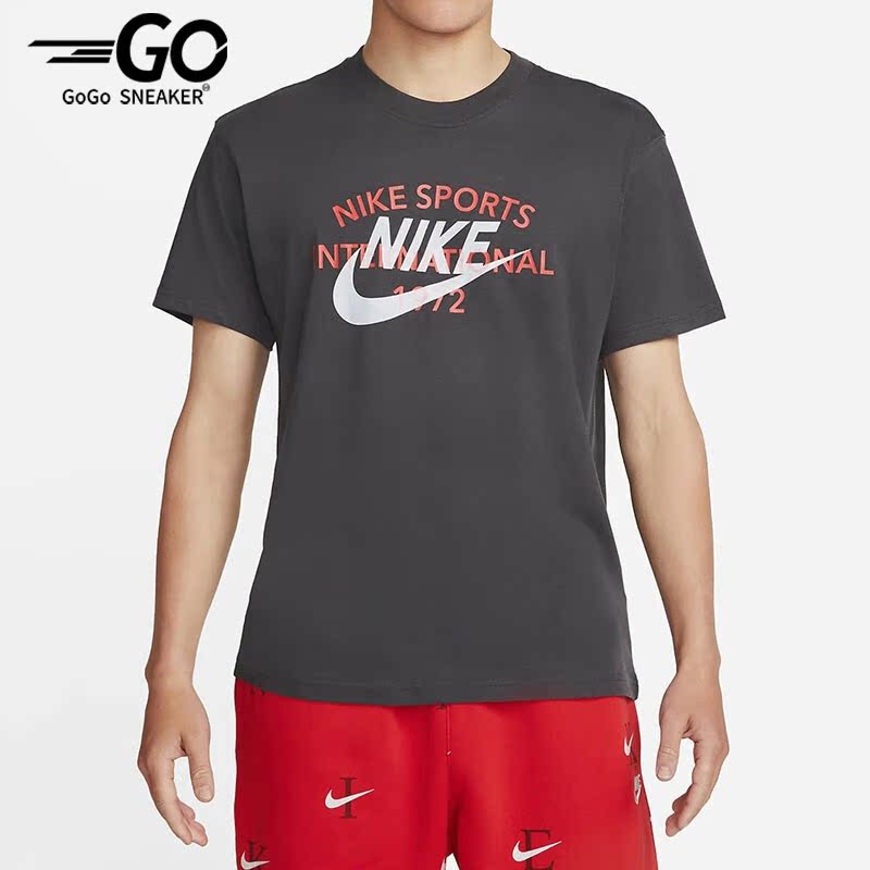 耐克男运动休闲透气圆领短袖T恤