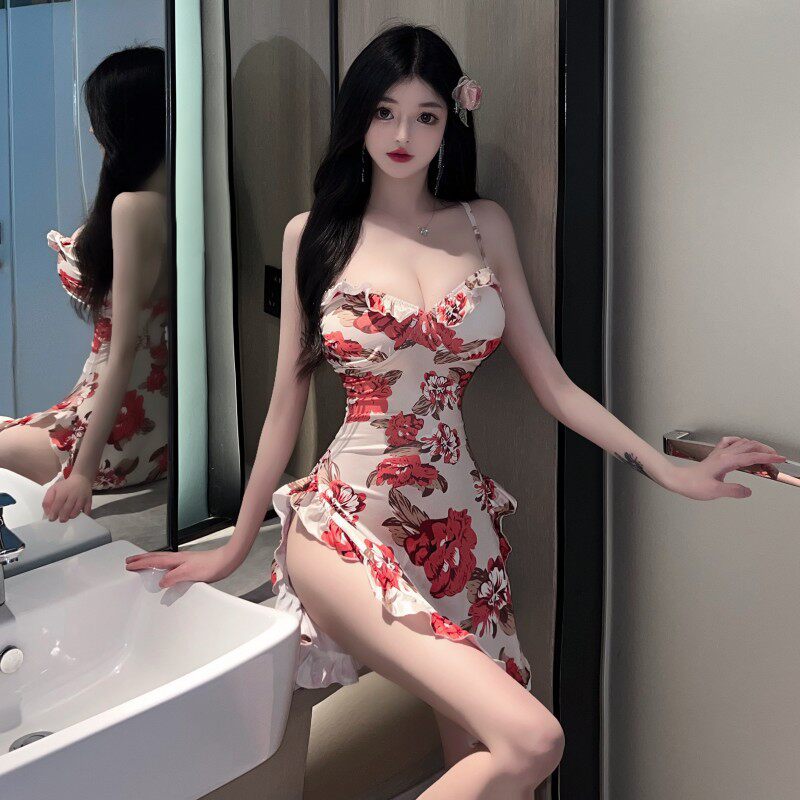 吊带碎花裙木耳边修身显瘦连衣裙