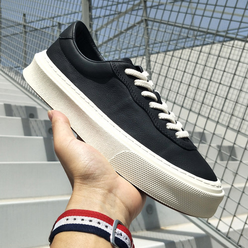 透气休闲板鞋复古系带纯色男鞋