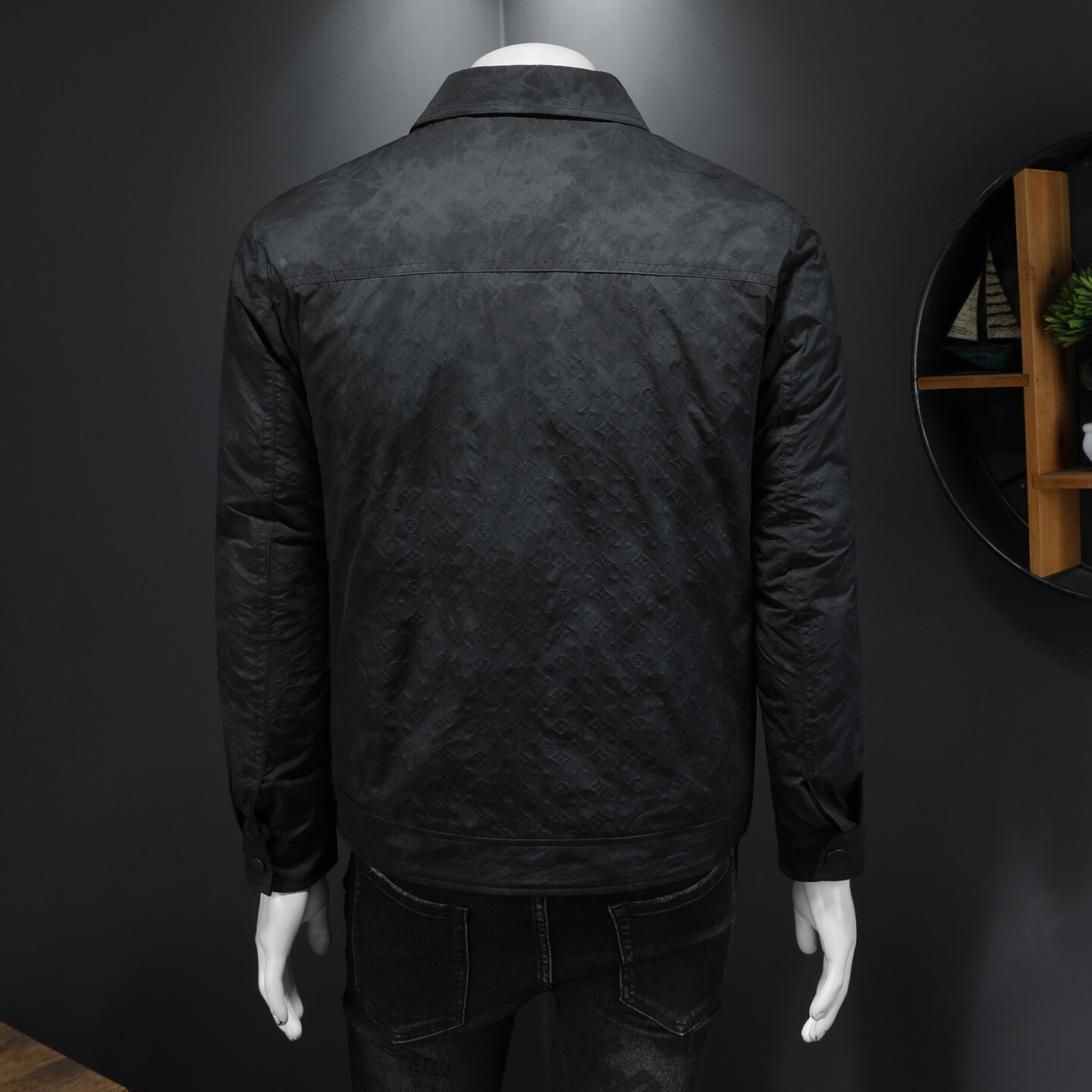 冬季新款暗花翻领休闲轻薄款羽绒服QT212-8827-P285假模图,男装羽绒服,钱塘2010A