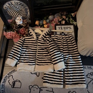 女童条纹睡衣套装2026冬季新款加绒加厚居家服外穿两件套冬服