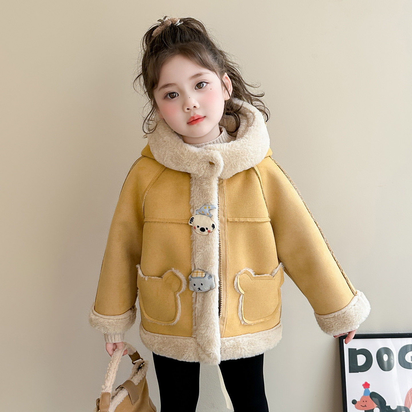 女宝宝冬装洋气公仔皮毛一体外套2025新款儿童时尚女童加厚上衣潮