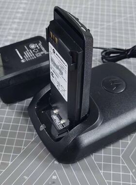 适用摩托罗拉充电器XIR P8268 P8200 P8260 8668i GP328D+GP338D+