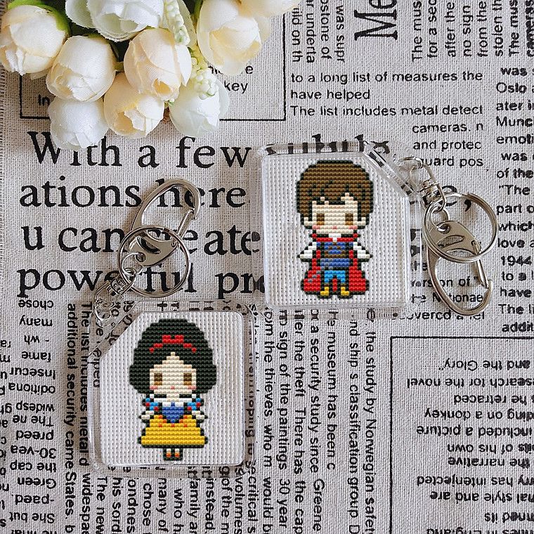 法国dmc十字绣材料包 钥匙扣 双面 情侣 童话系列白雪公主与王子