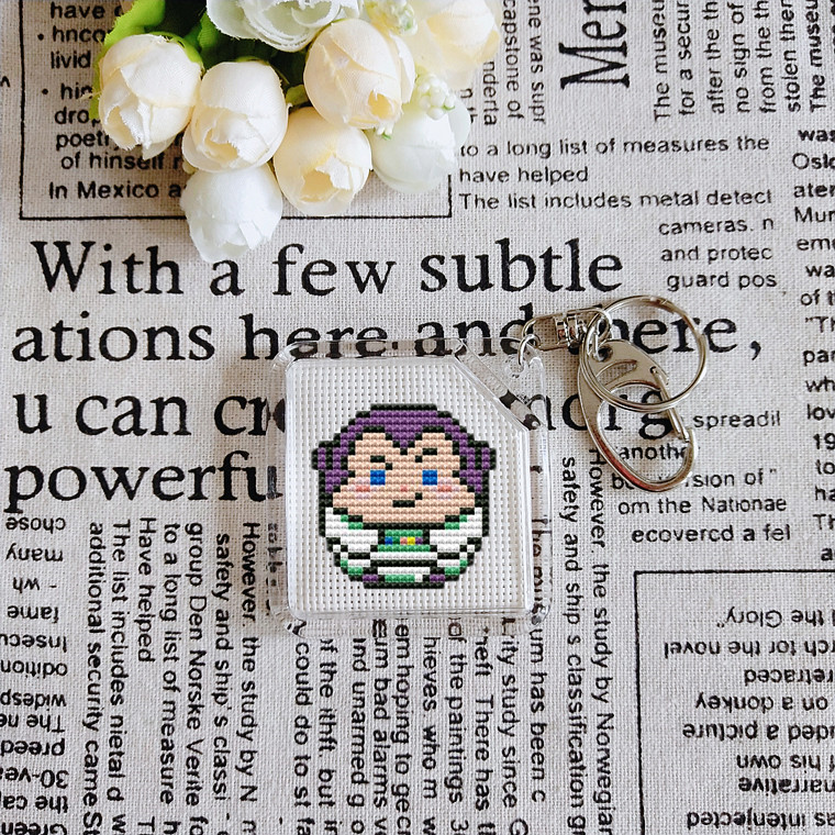 法国dmc十字绣套件手工 双面绣手机链挂件钥匙扣可爱卡通巴斯光年