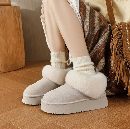 懒人一脚蹬厚底内增高毛毛鞋女2025冬季新款时尚短筒防水加绒棉鞋