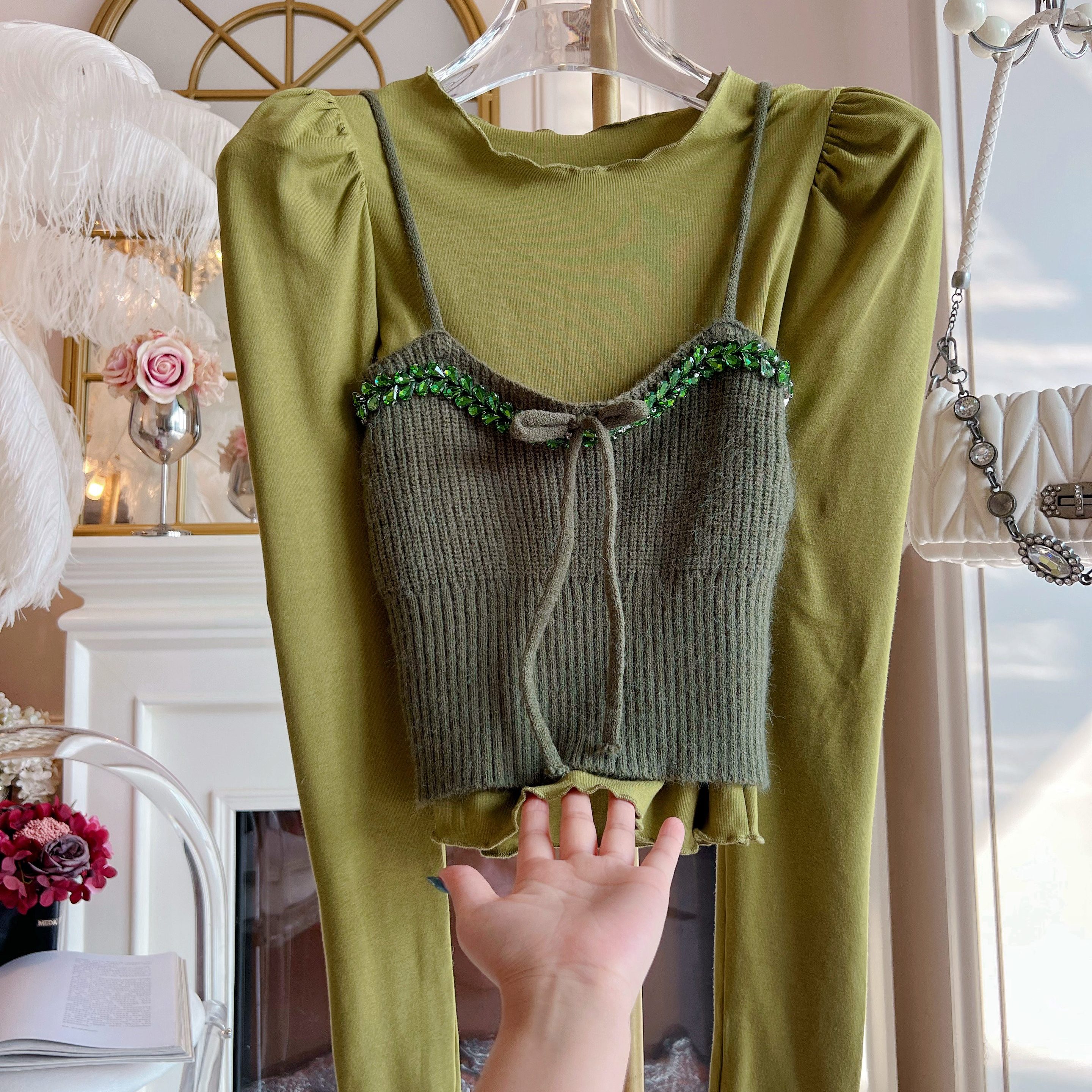 重工镶钻毛衣吊带背心木耳边修身显瘦泡泡袖长袖打底t恤两件套女