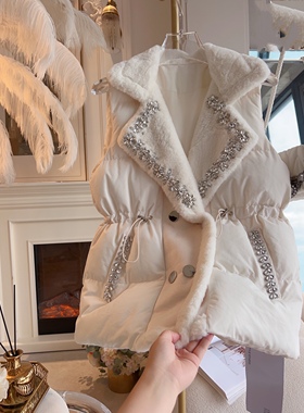 2023年皮毛一体重工镶钻马夹外套宽松保暖加绒加厚马甲背心女装冬