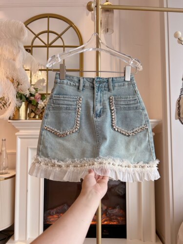 2026年春夏新款高腰显瘦荷叶边钉珠半身裙气质百搭时尚包裙a字裙