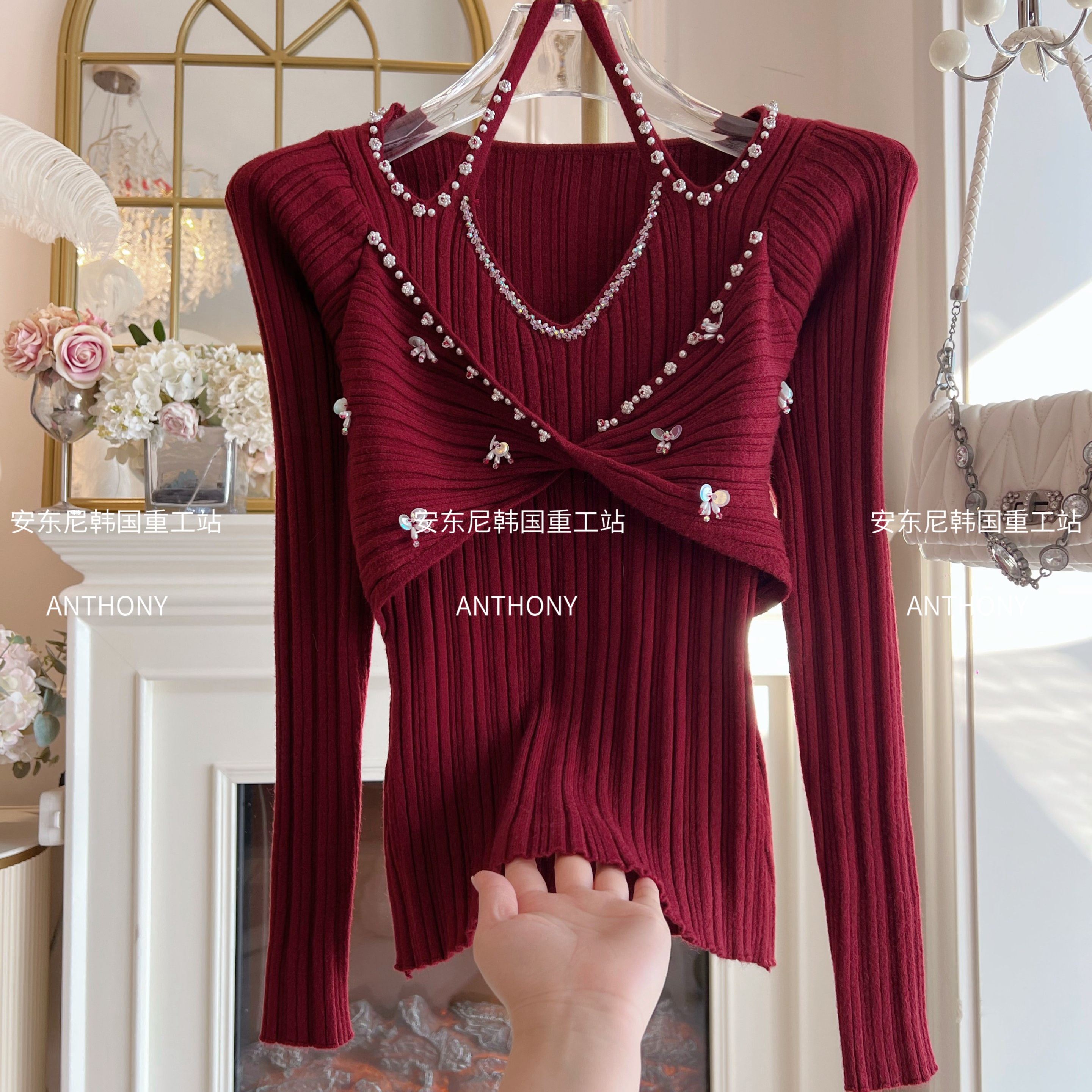 2026年春季重工镶钻性感挂脖红色毛衣上衣宽松套头假两件针织衫女,女装/女士精品,毛针织衫,淘宝优惠券,粉丝福利购,淘宝优惠卷