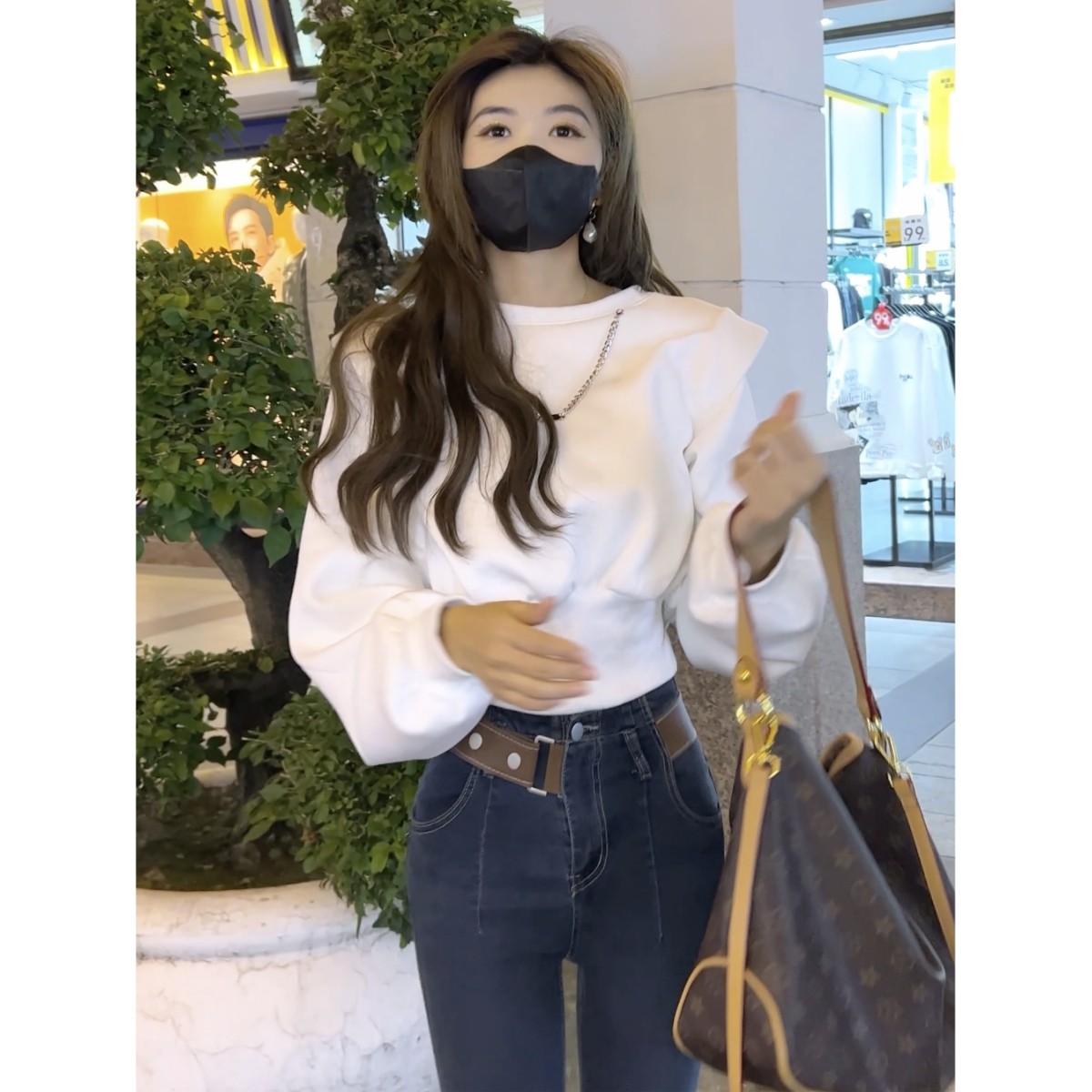 洋气圆领套头卫衣女2025秋季新款休闲短款外穿宽松显瘦蝙蝠袖上衣