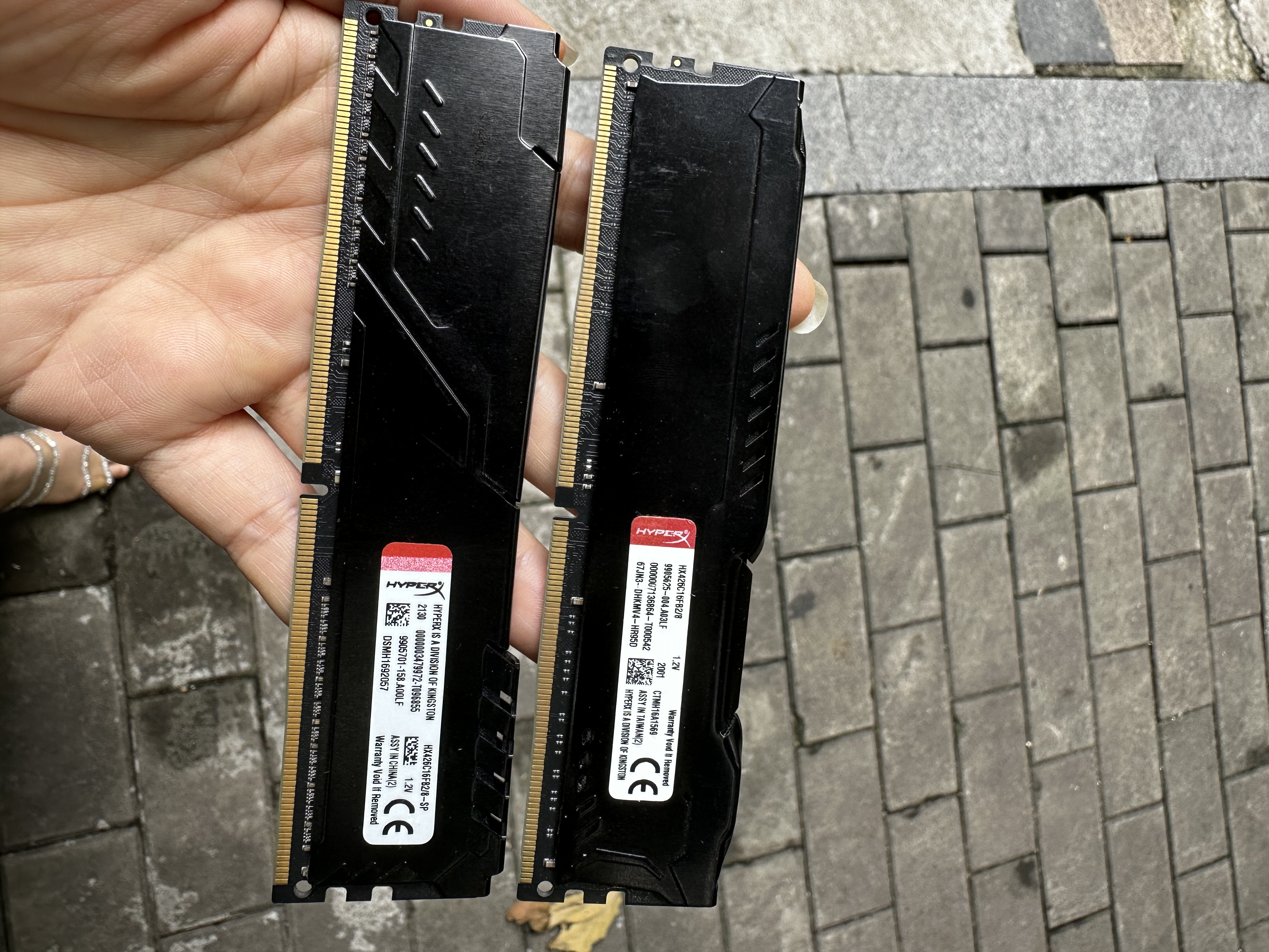 骇客神条DDR4 8G 2666MHZ  台式机内存条 二手拆机条 - 实物图