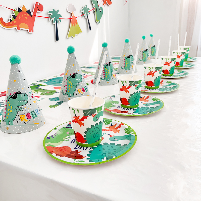 恐龙主题工艺品餐盘餐具桌布套装宝宝儿童生日派对布置场景装饰品