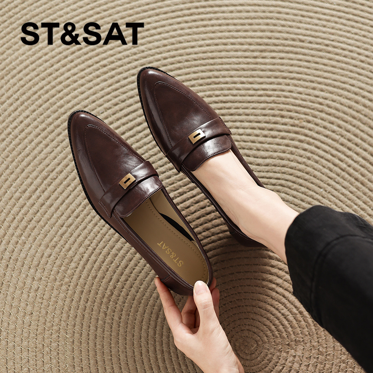 星期六棕色复古乐福鞋子女新款春季真皮尖头单鞋女通勤小皮鞋
