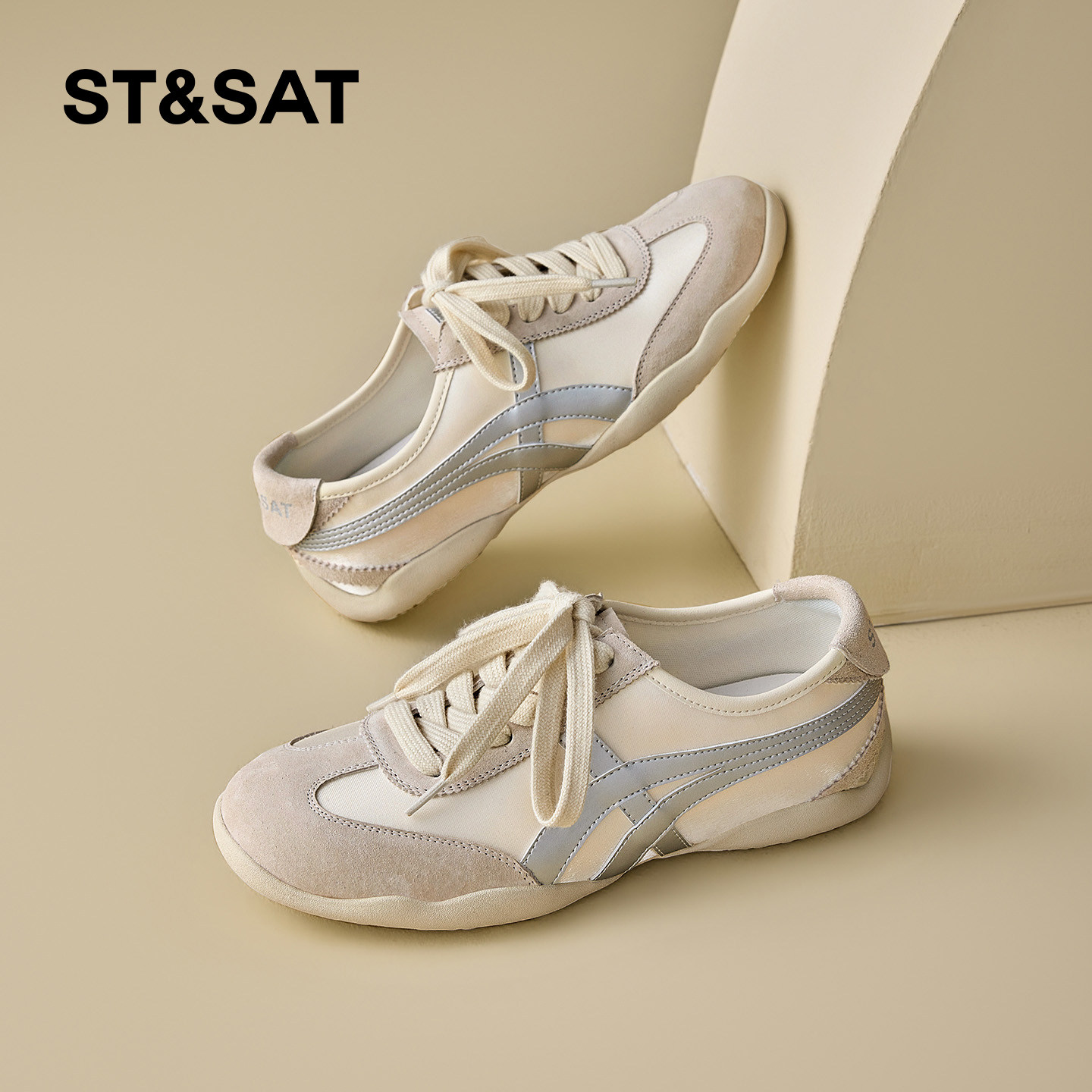 星期六香槟色德训鞋女系带休闲鞋