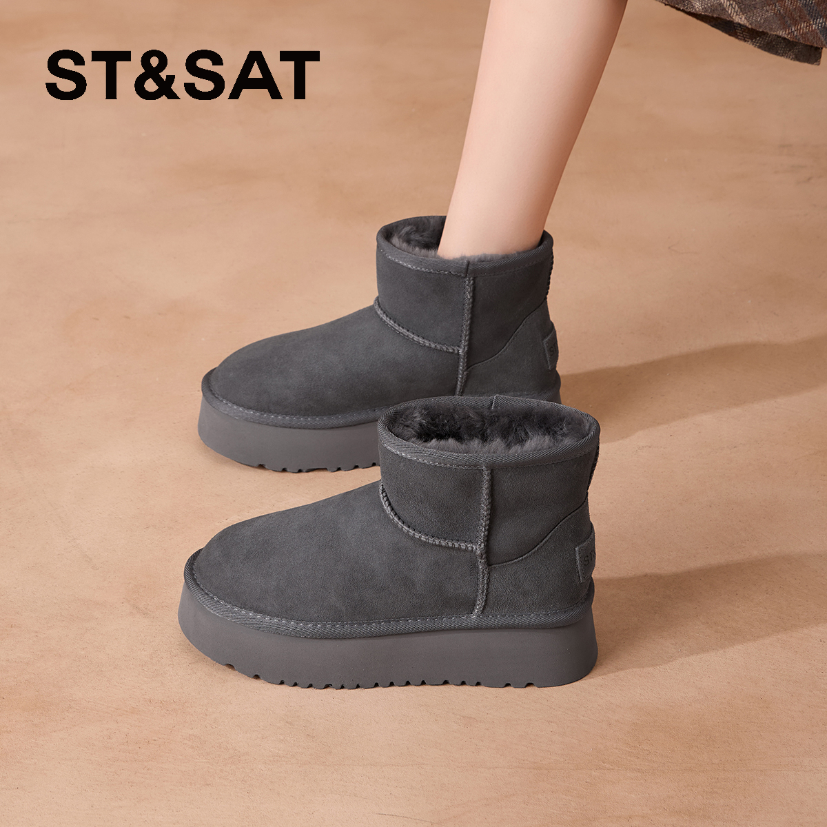 星期六舒适保暖皮毛一体雪地靴