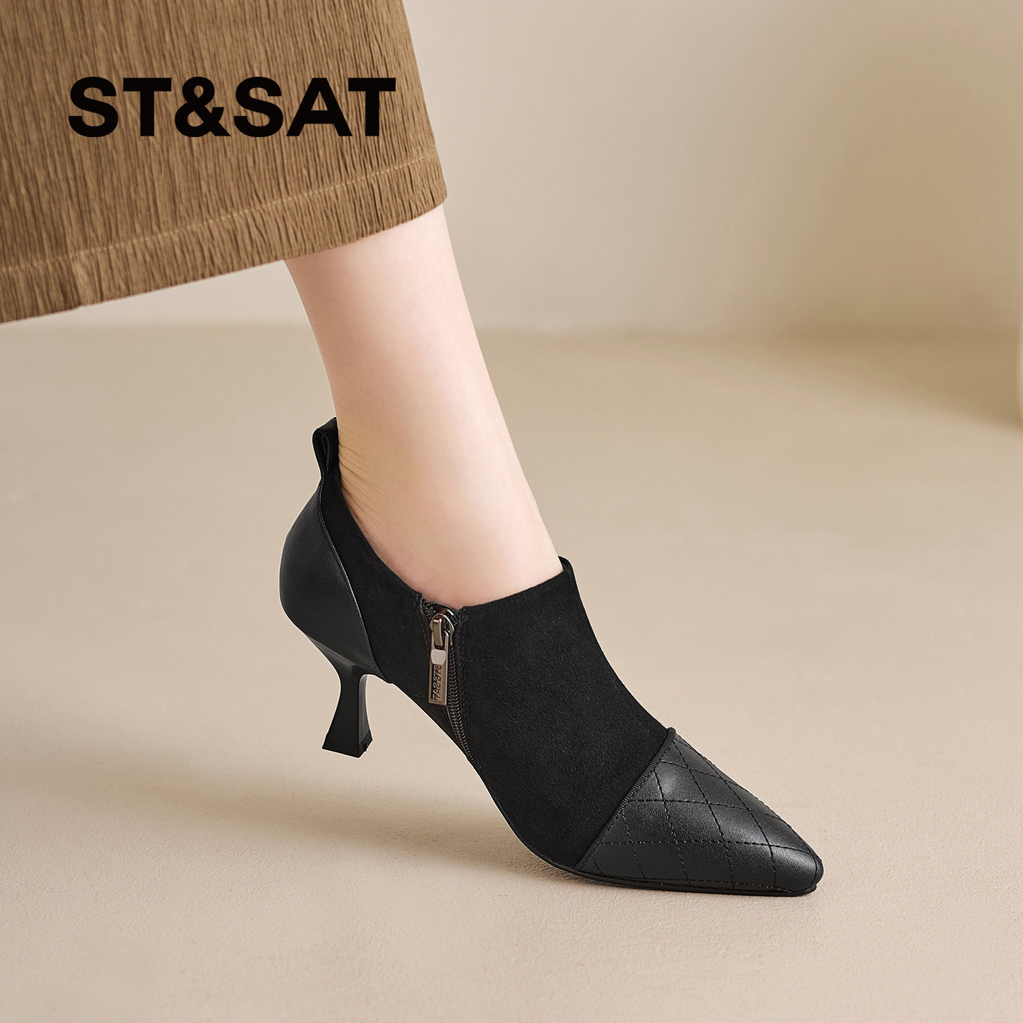 星期六通勤风黑色尖头细跟深口单鞋女拼接气质职业鞋小个子高跟鞋,女鞋,深口单鞋,淘宝优惠券,粉丝福利购,淘宝优惠卷