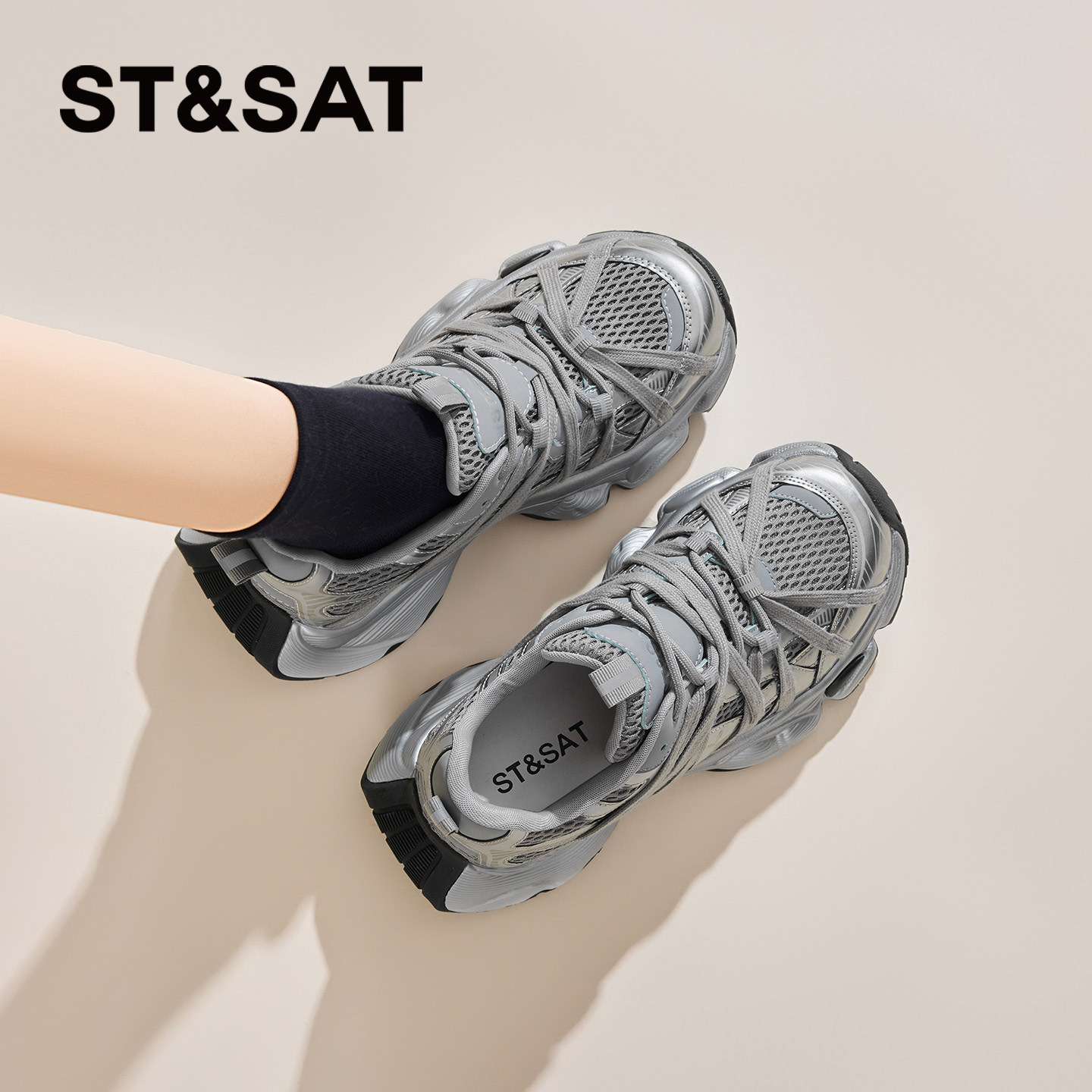 星期六厚底老爹鞋女款2026新款夏季网面透气巨好看增高时尚运动鞋