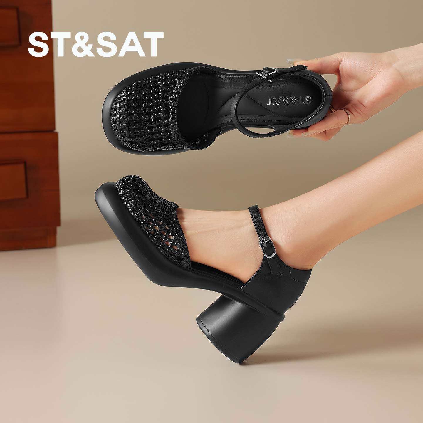 星期六包头女凉鞋2026新款厚底圆头粗跟高跟鞋外穿镂空透气女鞋