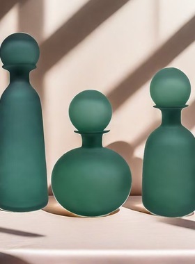 精选现代简约磨砂黑白花瓶玻璃带盖软装饰家居样板房创意摆件