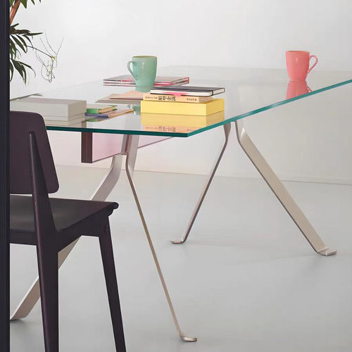 Mari意式极简钢化玻餐桌