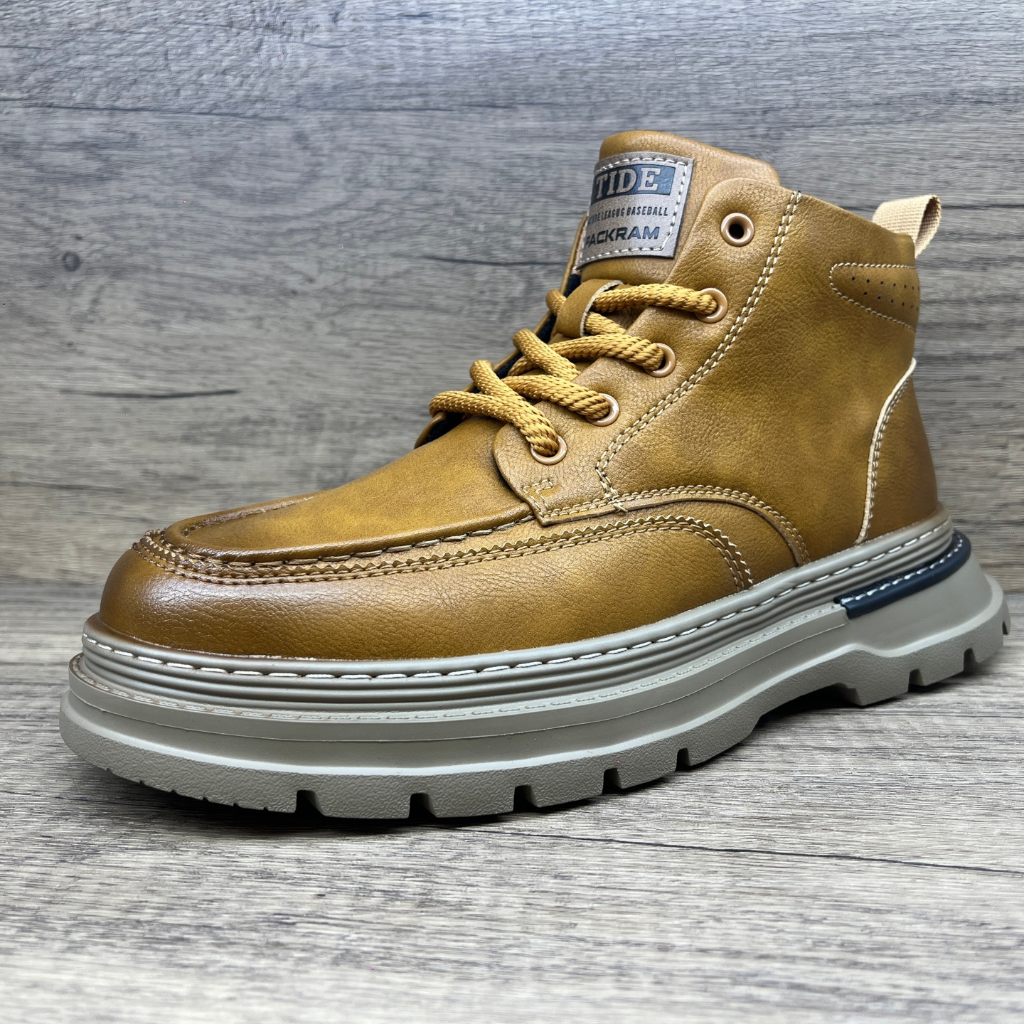 捡漏实体店200+撤柜冬季保暖男士马丁短靴子轻便防滑休闲男靴子