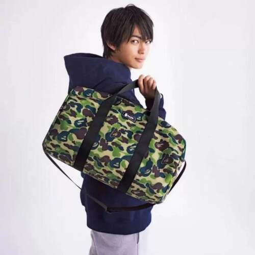 热卖日本杂志附录款超大迷彩单肩包斜挎包桶包旅游运动包男女通用