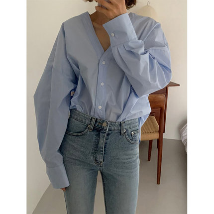 衬衫女设计感小众2025新款春装小衫外穿宽松轻奢复古高级感上衣