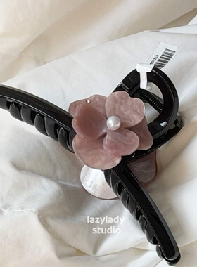 精致高级感藕粉色山茶花鲨鱼夹 后脑勺盘发夹子发抓发饰抓夹女
