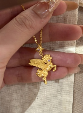 S925银镀K金天马行空磨砂雾面翅膀镶钻八芒星吊坠立体项链生肖马