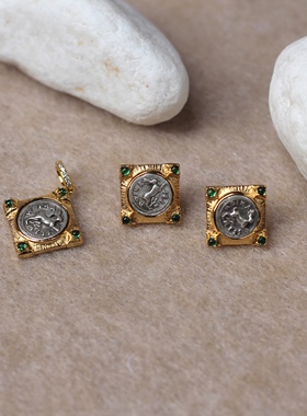 S925银镀金复古彼得兔祖母绿菱形耳钉ins同款浮雕宝石高级感吊坠