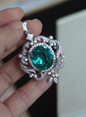 轻珠宝S925纯银百搭祖母绿皇冠花吊坠项链