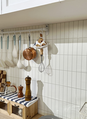 自粘加厚仿瓷砖壁纸防水防油墙贴奶油厨房改造翻新奶白条纹砖墙纸