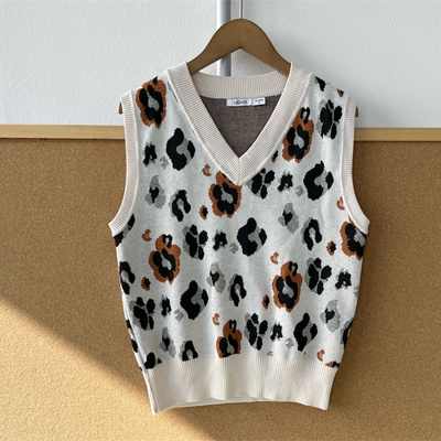 O3-43韩系复古豹纹V领针织马甲女甜酷风通勤叠穿无袖背心Z25-12