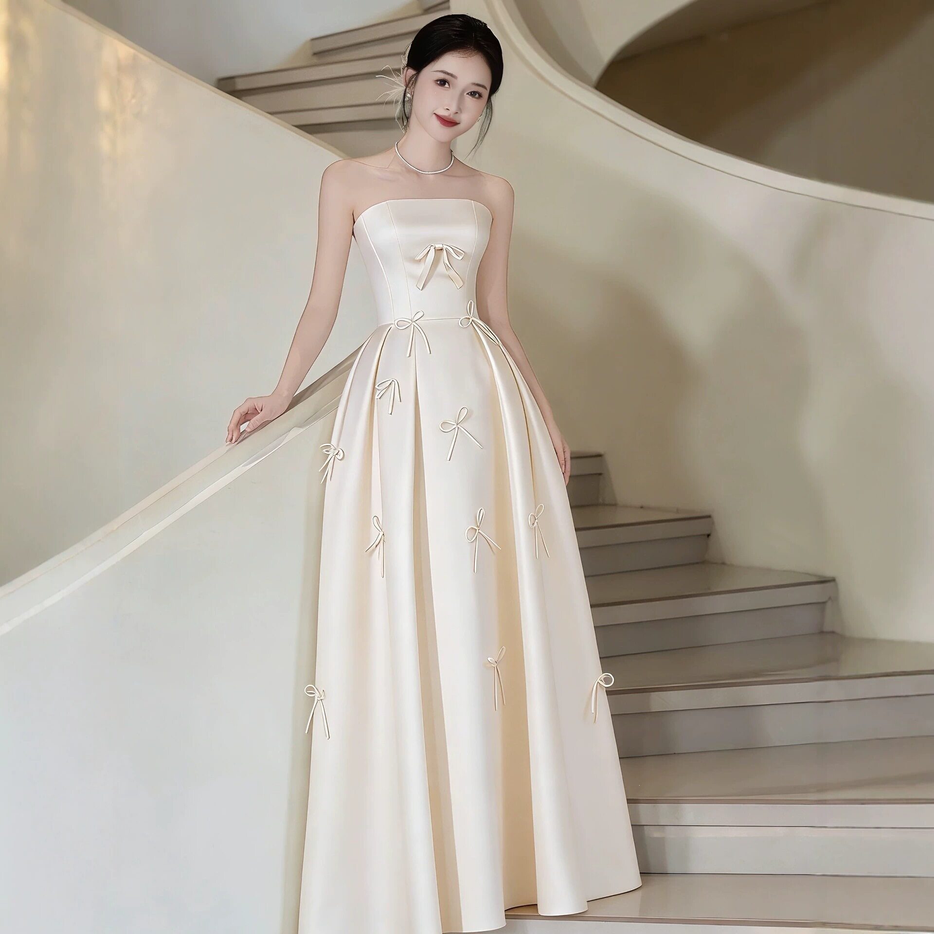 抹胸晚礼服2026新款简约新娘订婚结婚敬酒服晨袍裙出门迎宾轻婚纱