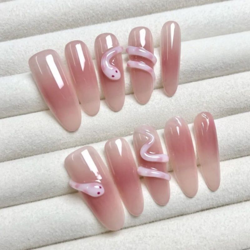 小红书小蛇温柔穿戴粉色可爱成品小众学生美甲可拆卸同款