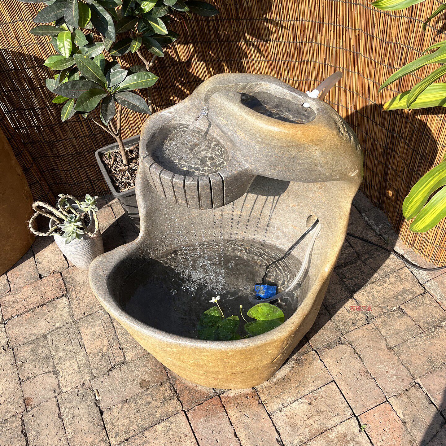 惠安天然原石小巧一体流水摆件庭院客厅养鱼鱼缸阳台石头水槽石缸