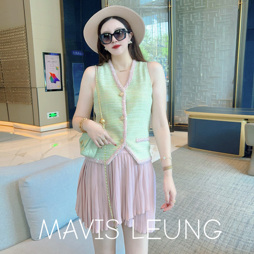 MAVIS LEUNG 梦幻花园 马卡龙色系薄款粗花呢撞色边马甲+百褶短裙