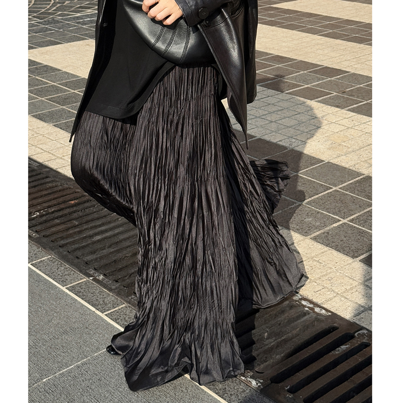 2025夏季新款褶皱松紧腰长裙气质显瘦百搭顺滑凉爽微波半身裙