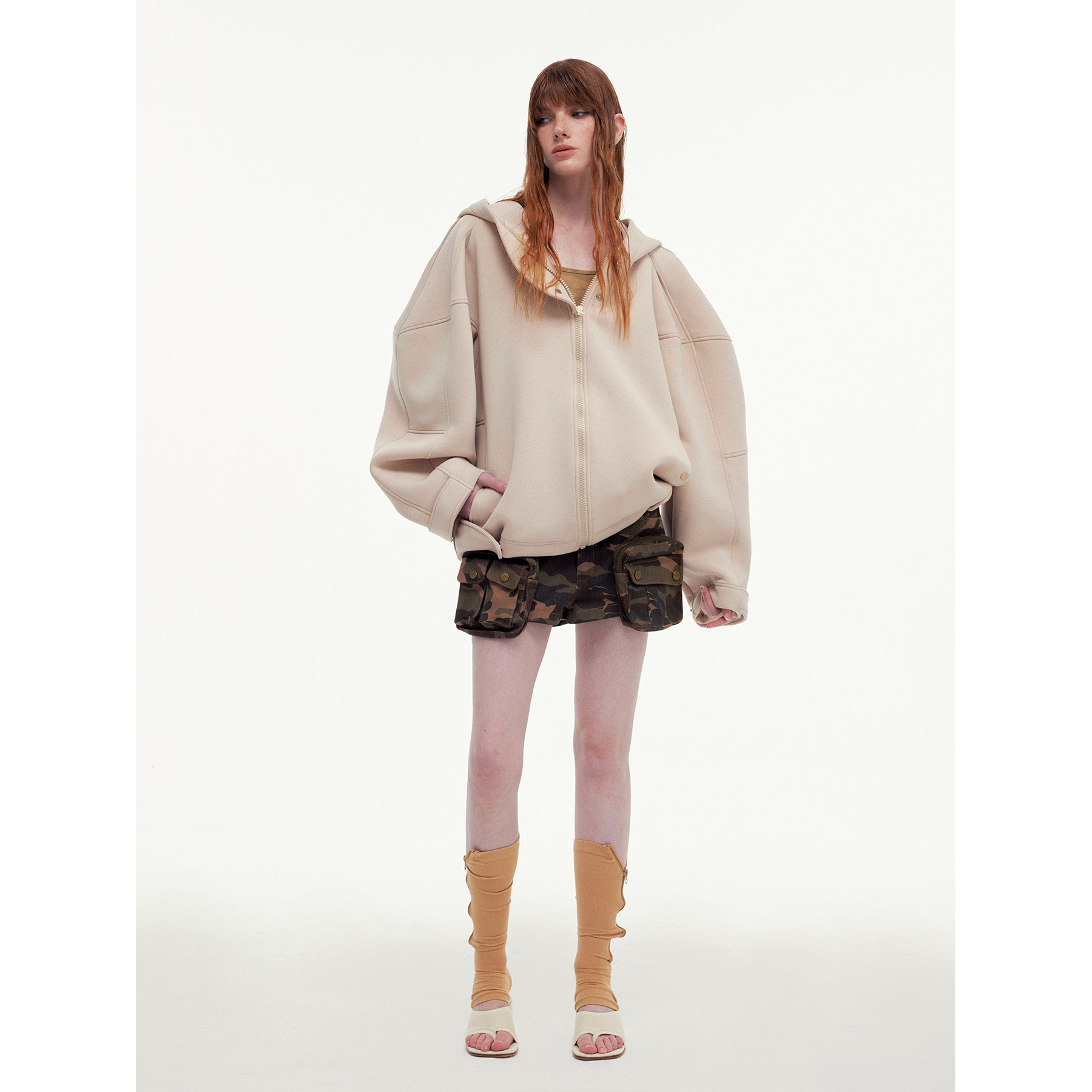 DONOTDISTURB原创解构廓形连帽空气层卫衣外套男女同款