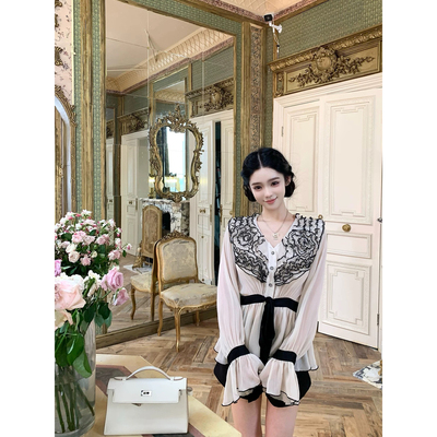 Hotdog 热狗很辣耶鲁千金杏色衬衫