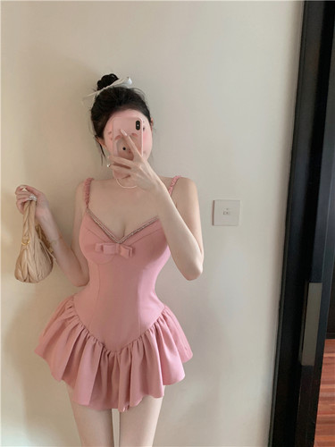 实拍辣妹纯欲性感重工钉钻公主蓬蓬显瘦气质甜美芭蕾吊带短裙