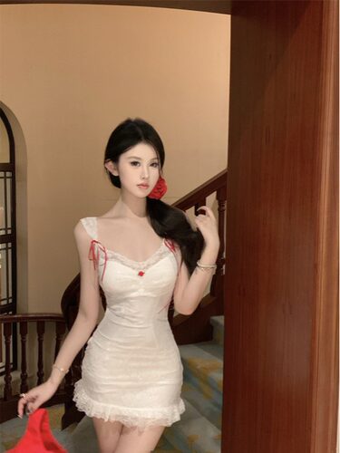 实拍实价  天使玫瑰 白色蕾丝吊带连衣裙夏季短款修身包臀裙