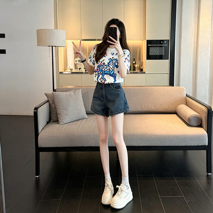 法式气质慵懒风针织短袖牛仔短裤套装女夏新款别致减龄气质两件套