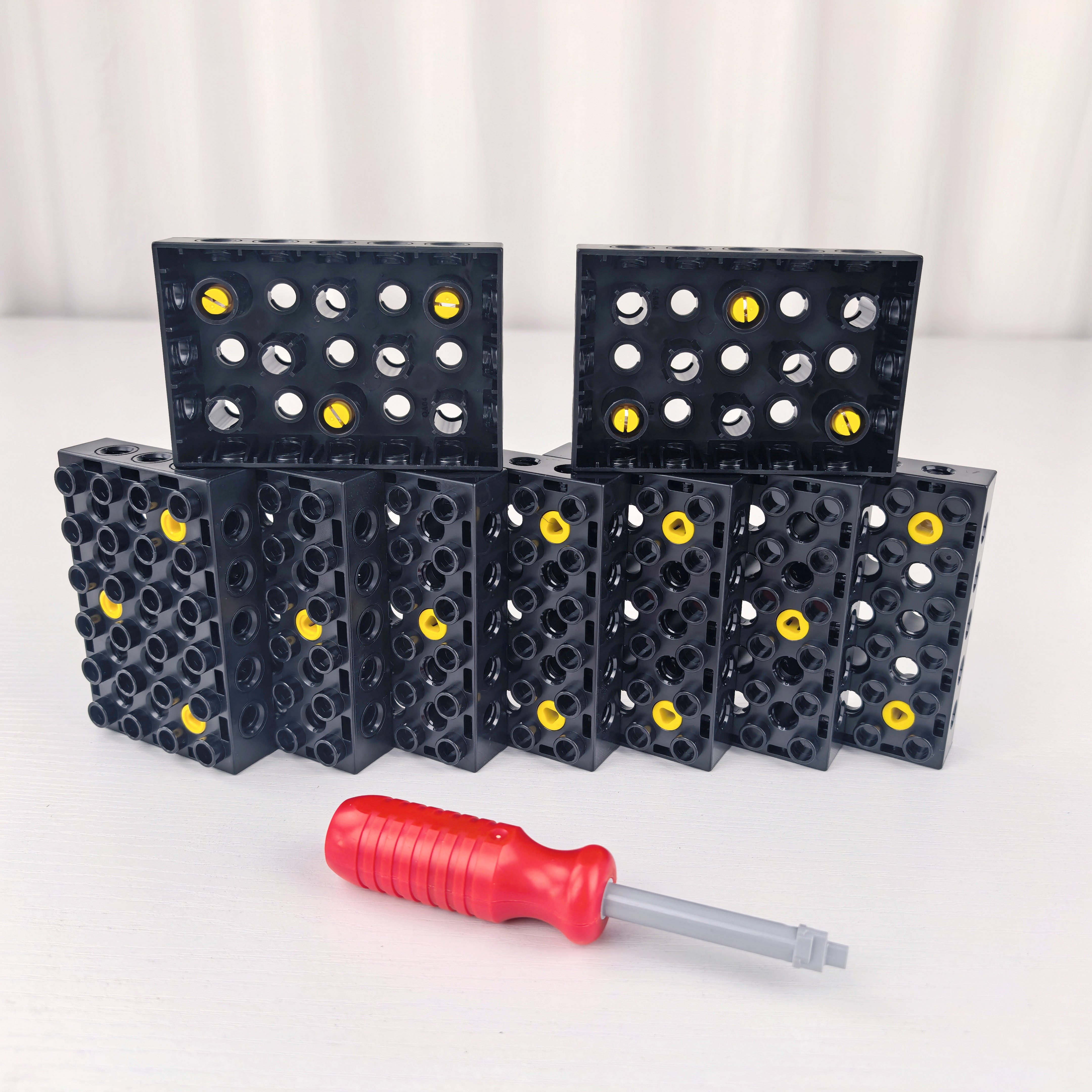 优质国产大颗粒积木黑底砖4*6孔螺纹洞24孔锁砖45002工程拼插配件,玩具/童车/益智/积木/模型,普通塑料积木,淘宝优惠券,粉丝福利购,淘宝优惠卷