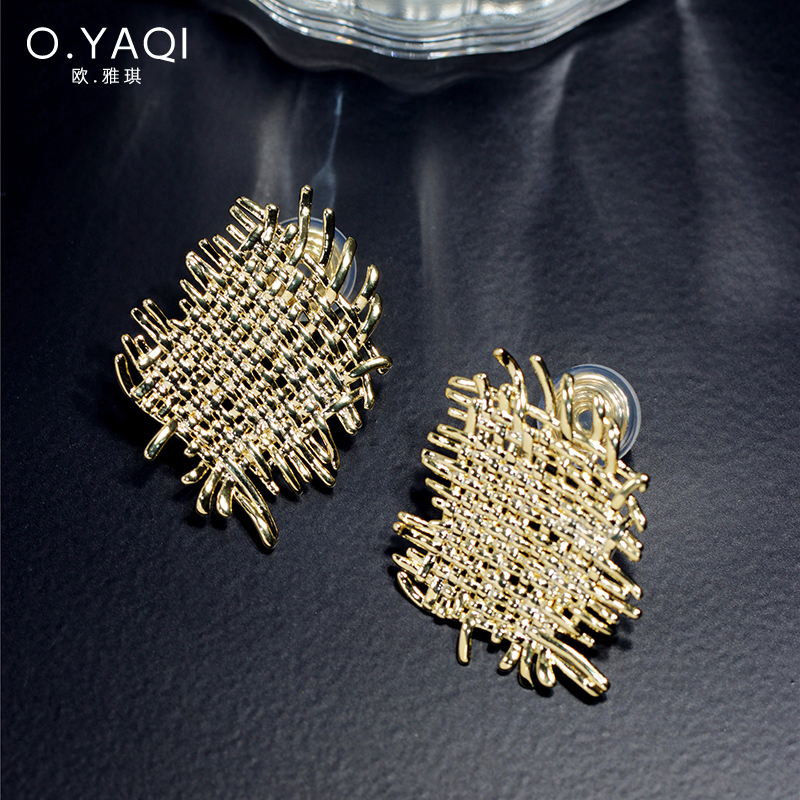 小香风麻布编织无耳洞蚊香盘耳夹