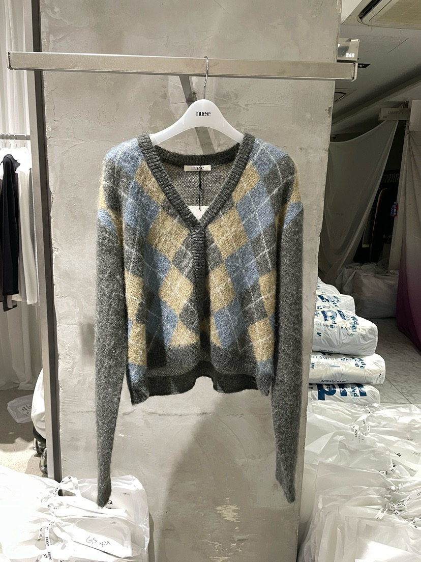 nuese Amy韩代 26fw 东大门 复古菱格纹 毛衣 针织开衫 圆领百搭