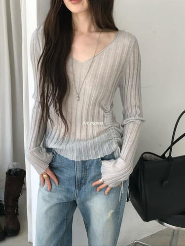 nuese Amy韩代 26早秋 东大门 坑条V领 侧抽褶 长袖针织衫 纯色