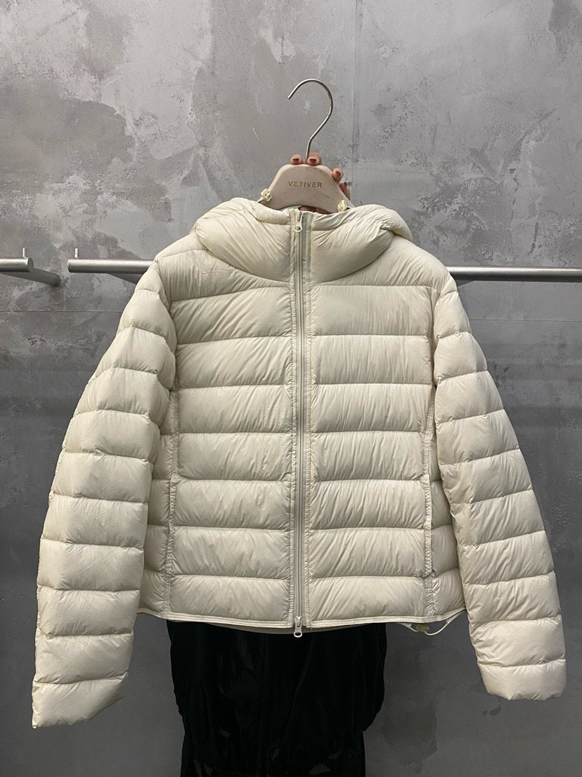 the vetiver Amy韩代 26fw 东大门 纯色连帽 羽绒服 洋气百搭
